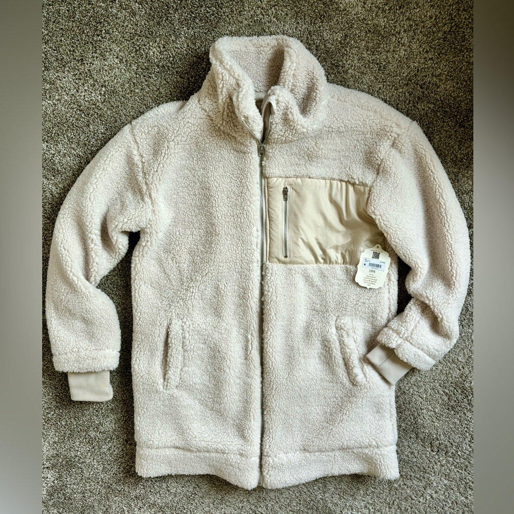 NEW WITH TAGS! Teddy Bear Coat from Altar’d State